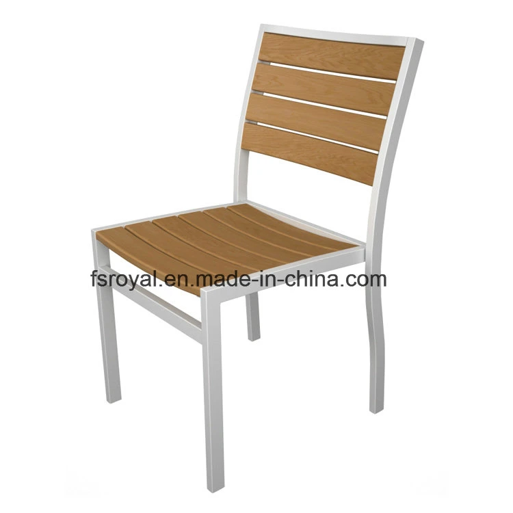 Silla de comedor de playa de plástico de madera para patio de hotel al aire libre, conjunto de muebles de imitación de madera.