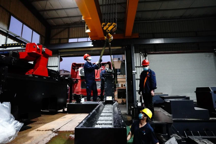 Gooda Sierra de Alta Velocidad CNC Máquina de aserrado y fresado de alta precisión de la placa de acero Barra redonda de procesamiento mecanizado Psc-1500NC