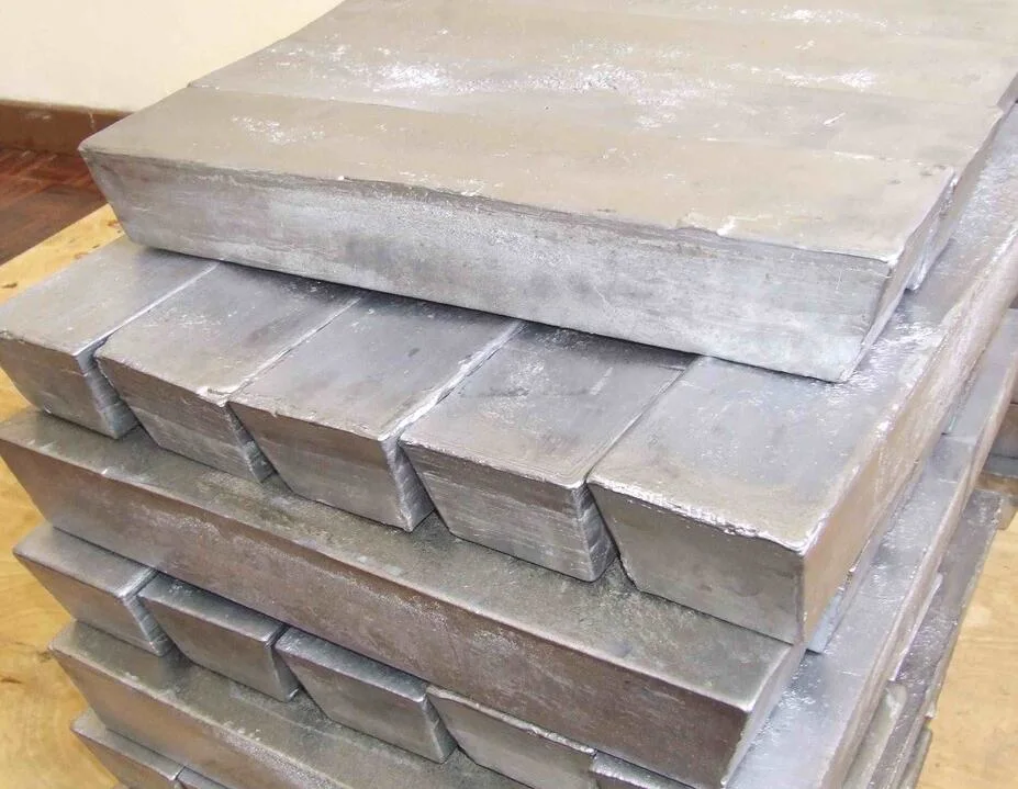 Lingote de plomo de alta calidad al 99,995% / Lingote de plomo metal 99,99% Fabricado en China