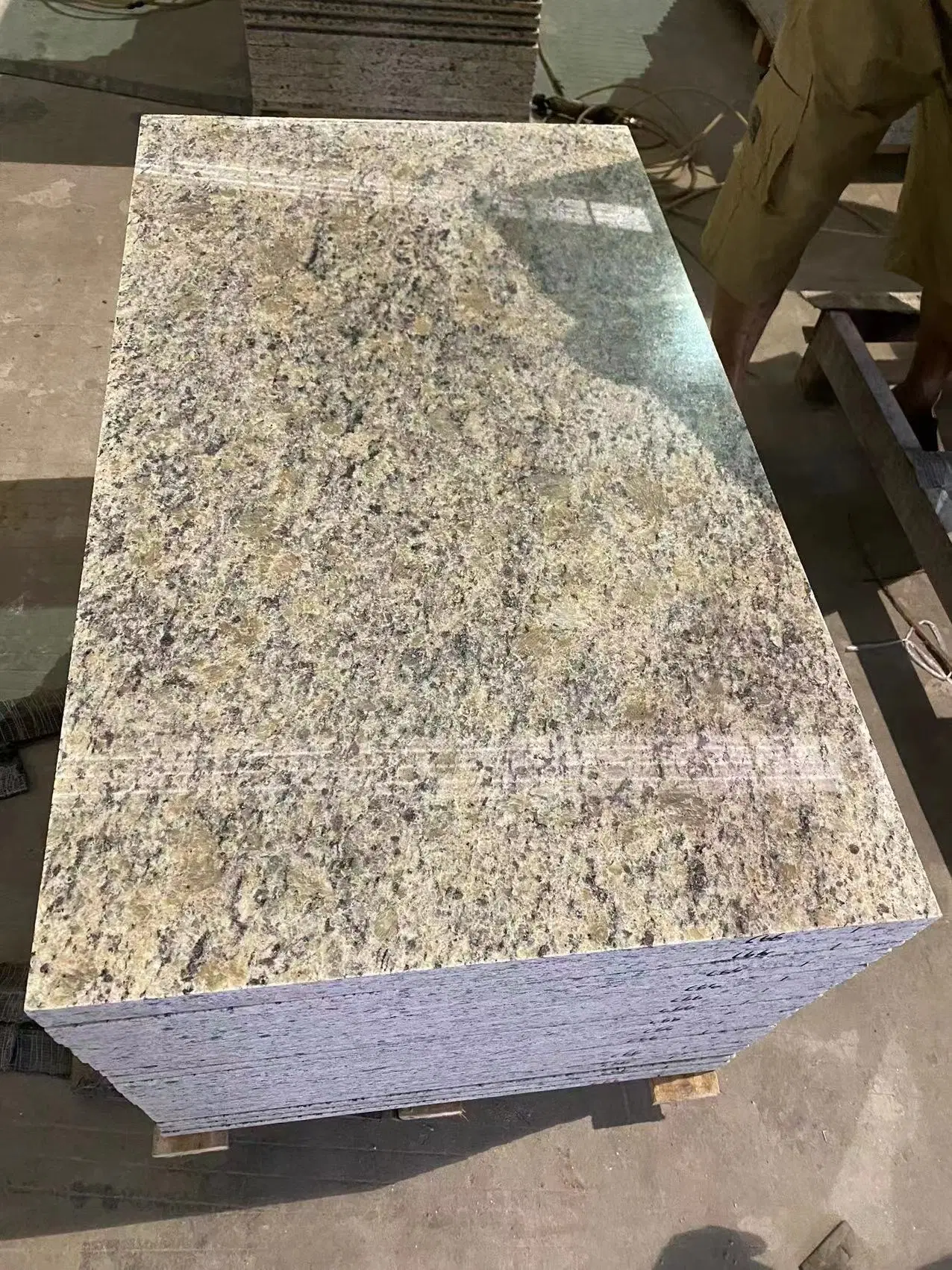 Light Purple Spot Granite/Vanitytop/Countertops Kitchen Bathroom/Floor/Outer Interiorwall/ Home Decoration /Building Materials Granite