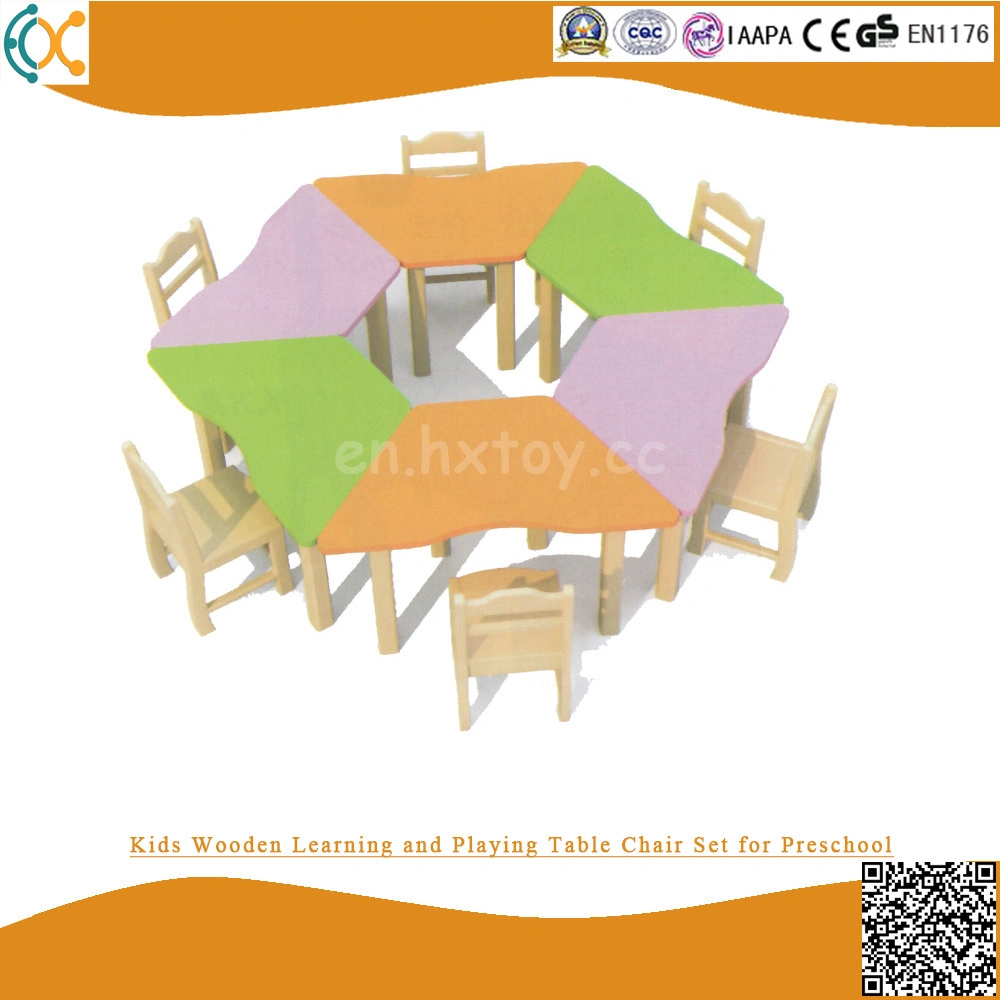 Muebles escolares de madera para el aula de kindergarten. Mesa de madera octagonal para niños.