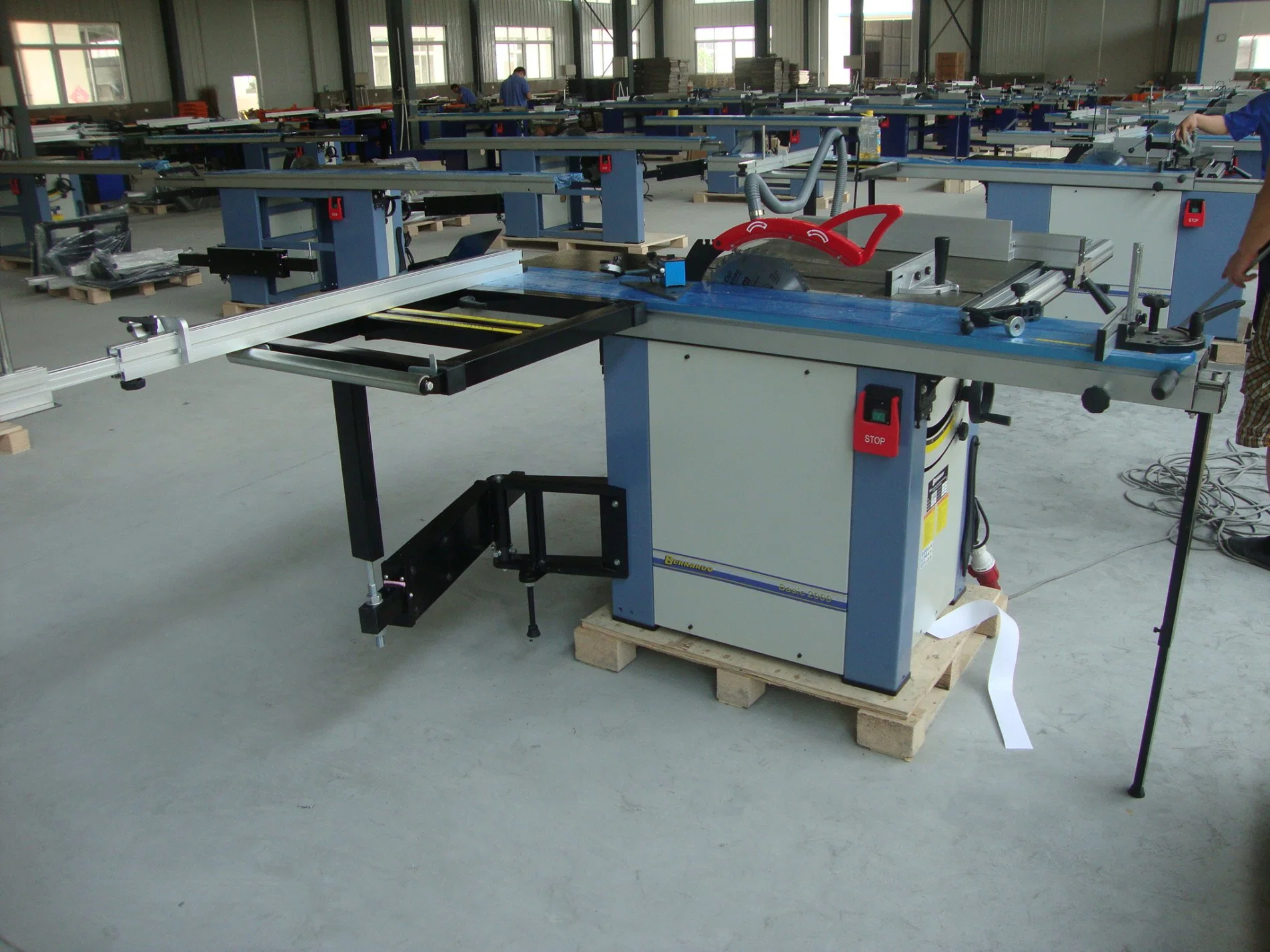 Adjustable Speed Woodworking Sliding Table Panel Saw