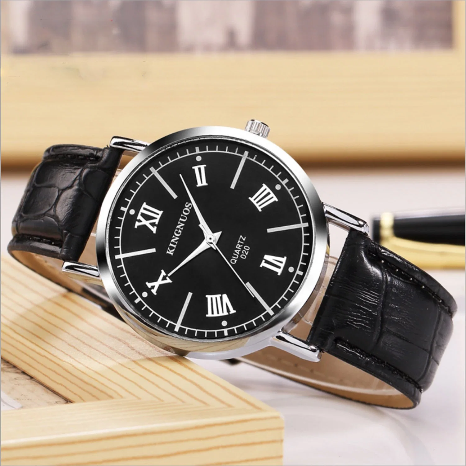 Fashion Roman Numerals Men and Women Belt Waterproof Watch High-End Casual Couple Watch Student Watch Lw020