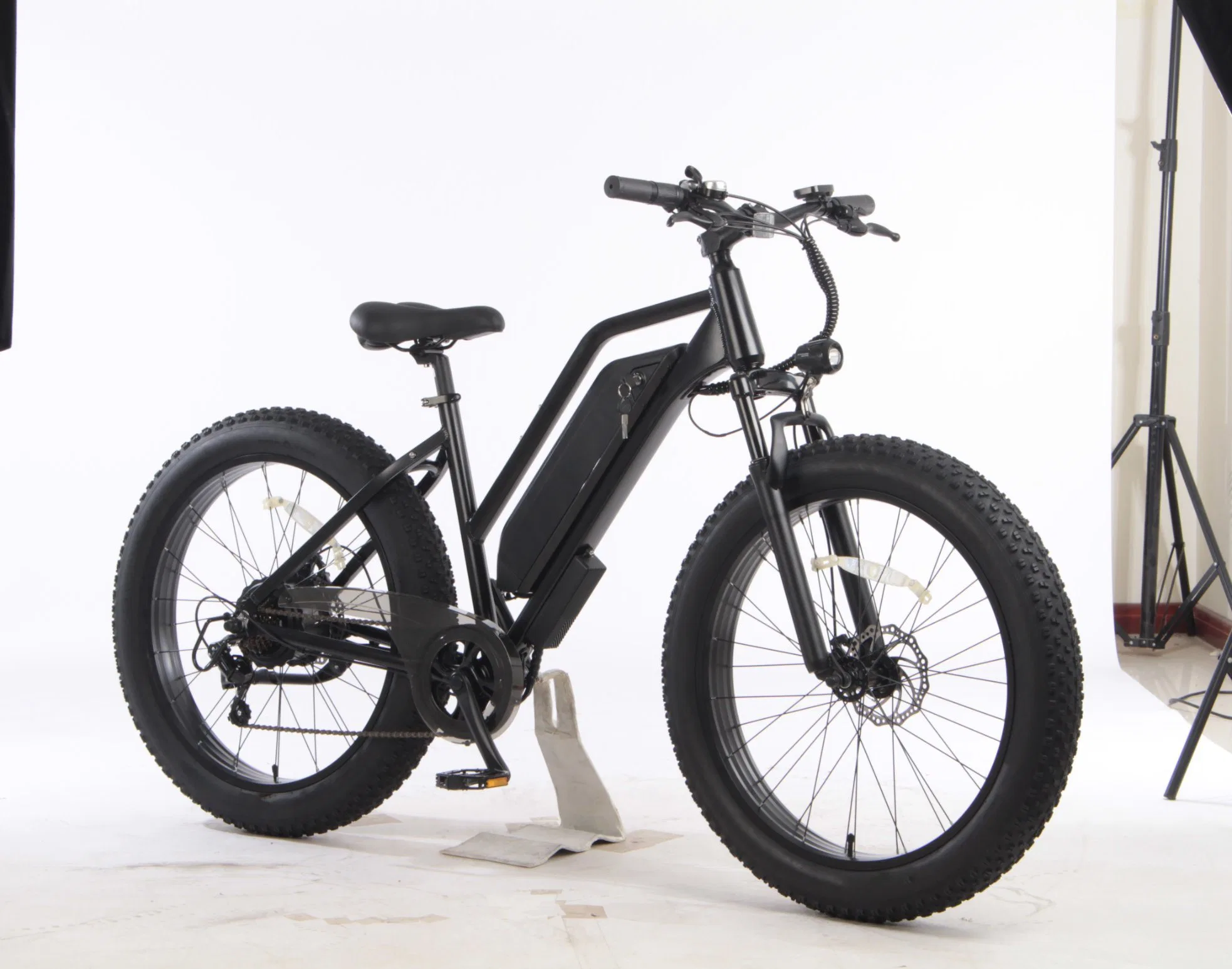 Nuevo estilo de moda mejores días de nieve de dos ruedas la escalada de los neumáticos de grasa e eléctrico bicicletas eléctricas Dirt Bike Mountain Bike con luz delantera