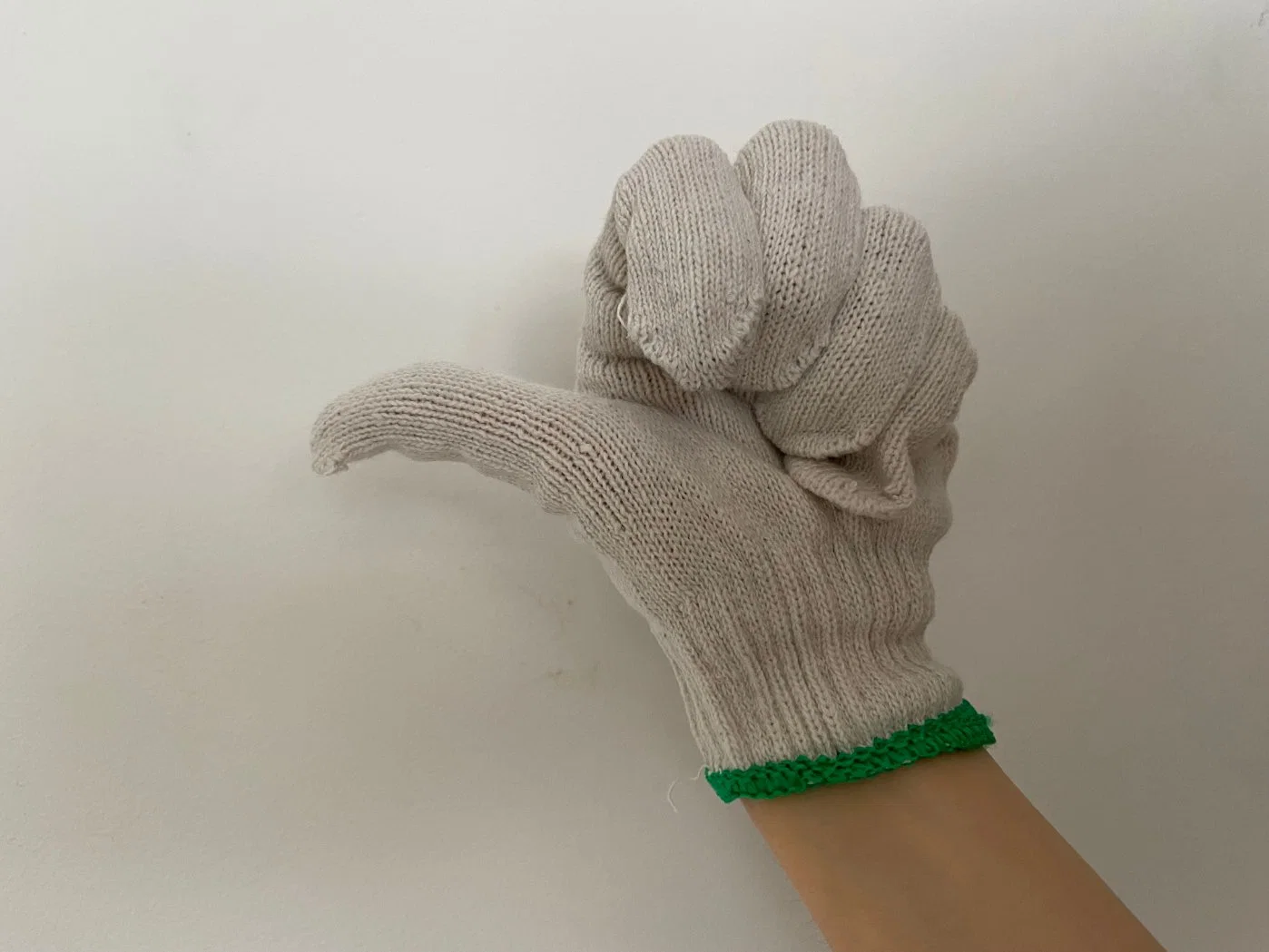 Special Sale on a Batch of White Cotton Gloves