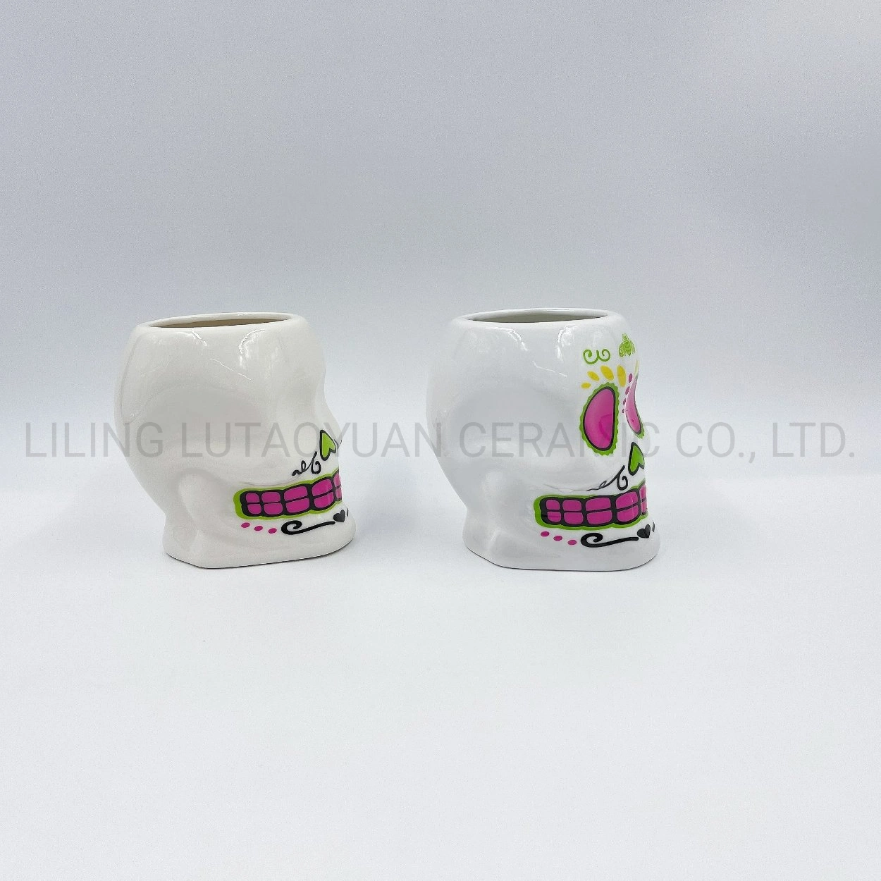 Juego de vajilla de porcelana/China Wholesale/Supplier Halloween Skull Taza de Café Taza de Té Utensilios de Cocina decoración personalizada con el logotipo de patrón de colores y diseños