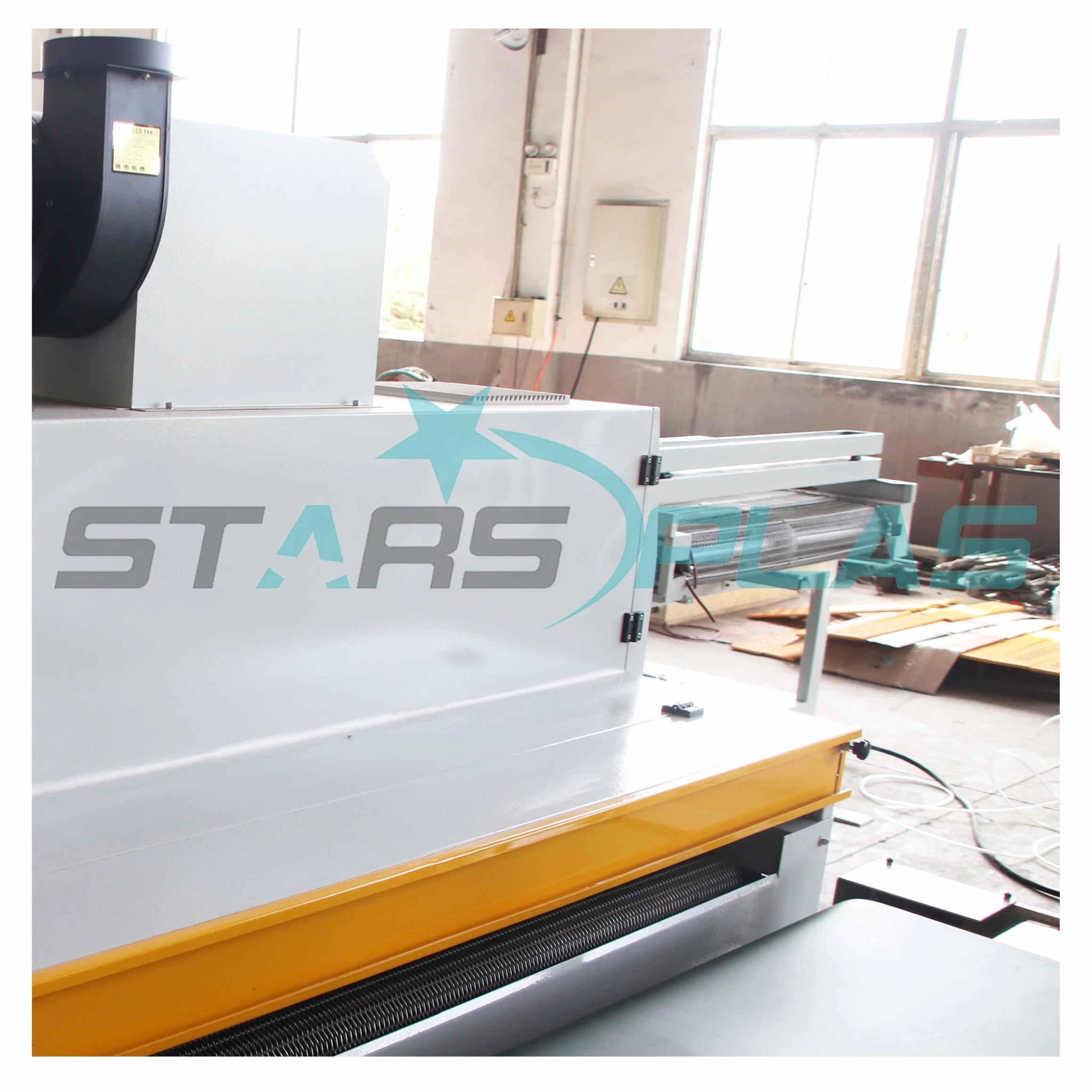 Material Handling Spc Flooring Easy to Use Plastic Machine UV Coating Machine