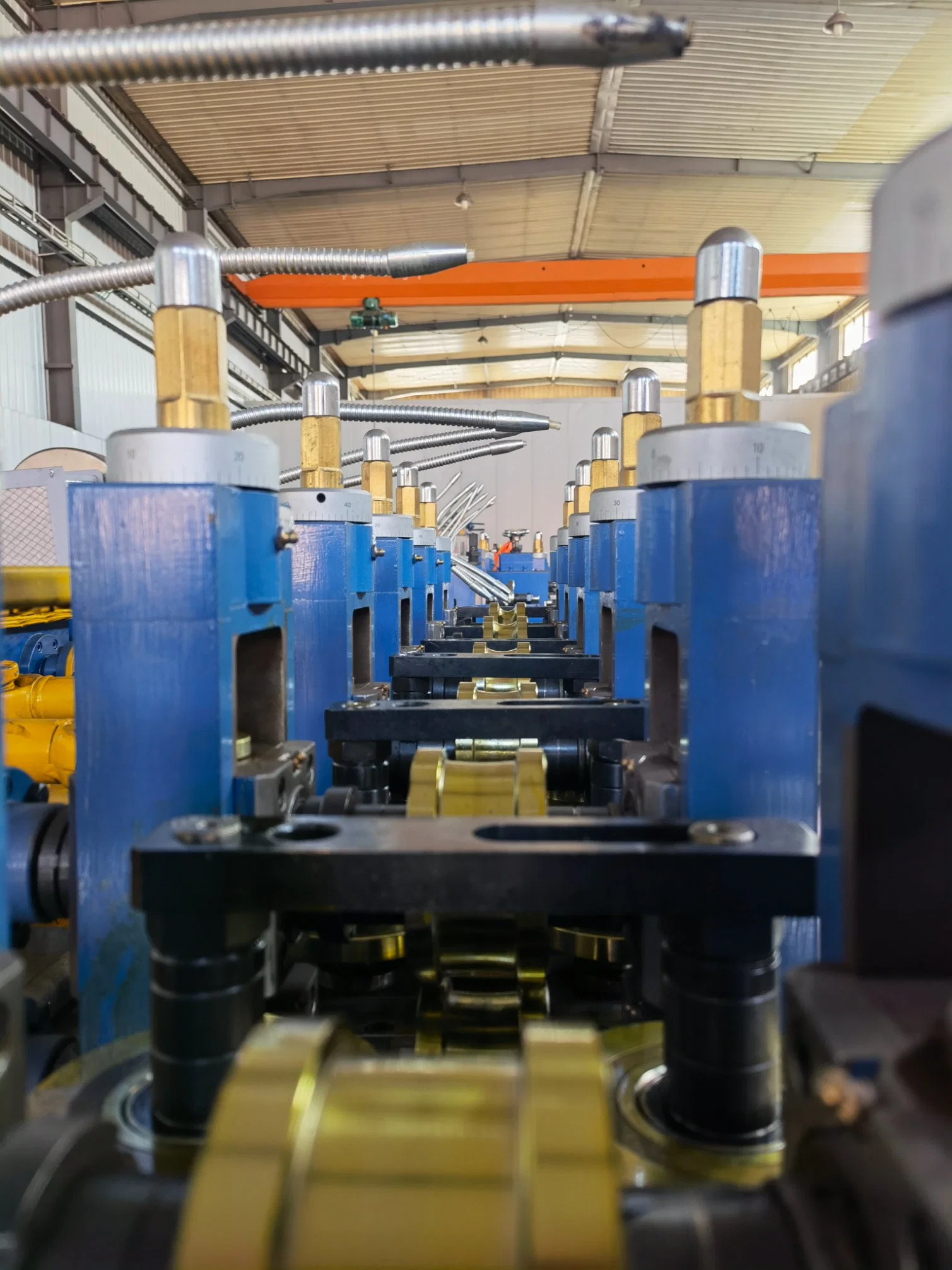 Tipo de cambio rápido de rodillo de molino de tubo Tubo de acero de la línea de precios de máquina de hacer máquinas de soldadura del tubo de ss de la máquina de conductos flexibles