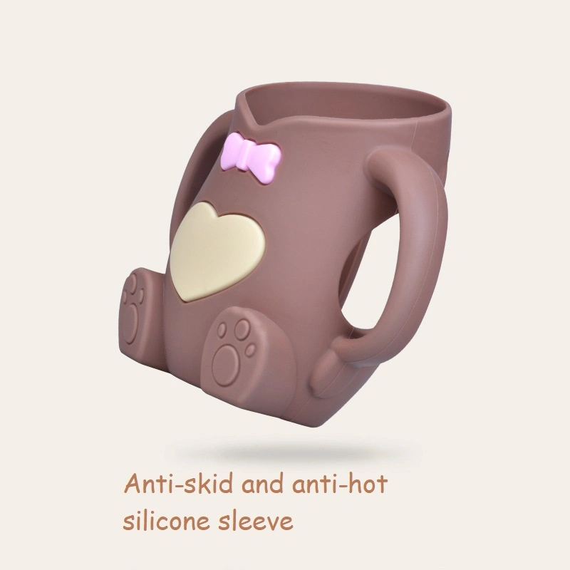 Бутылочка для кормления ребенка медвежонкой формы с силиконовой резиной Дело