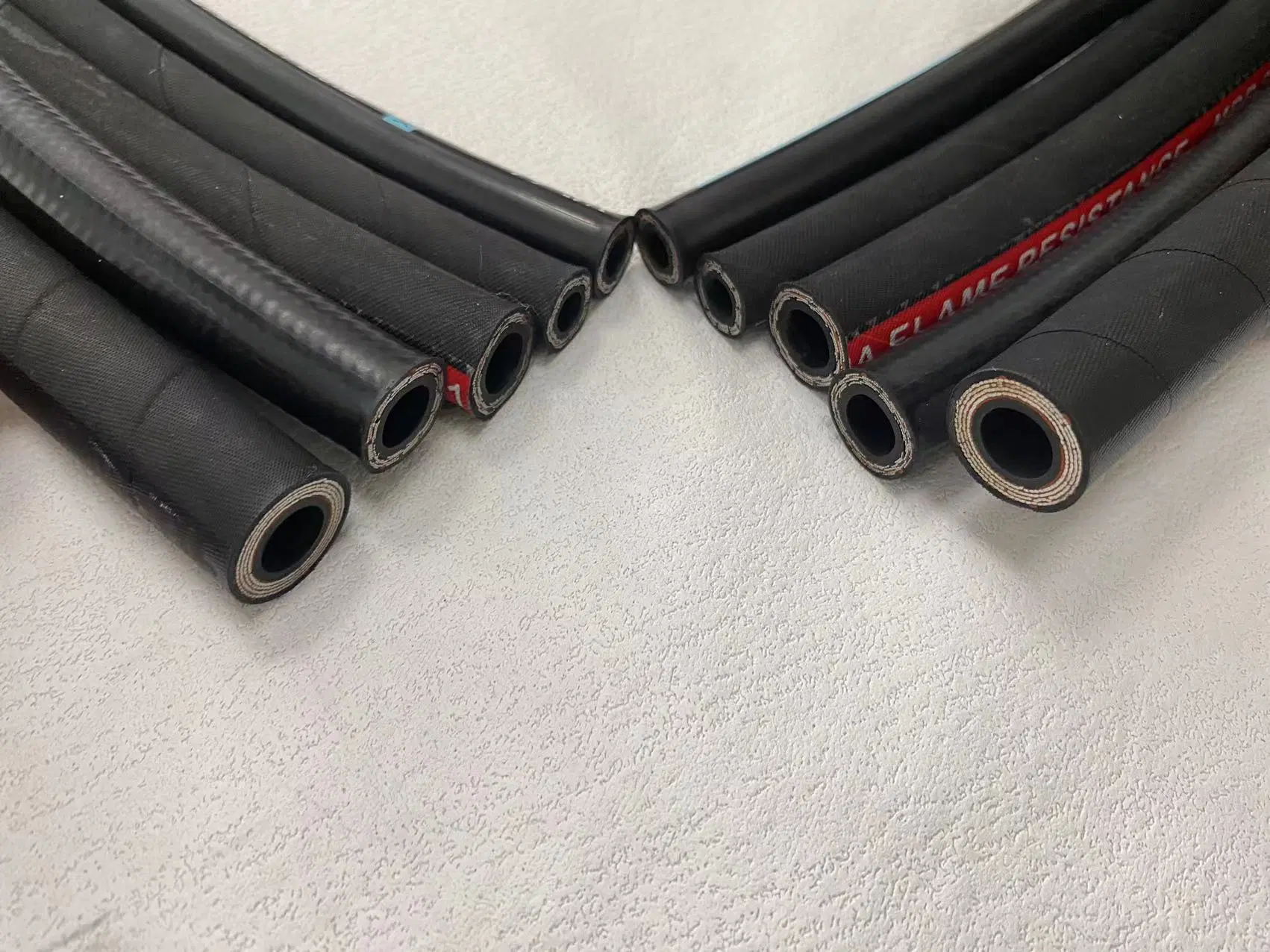 Petroleum \ Handling\Automation Equipment High Pressure Factory Hydraulic Rubber Hose Pipe