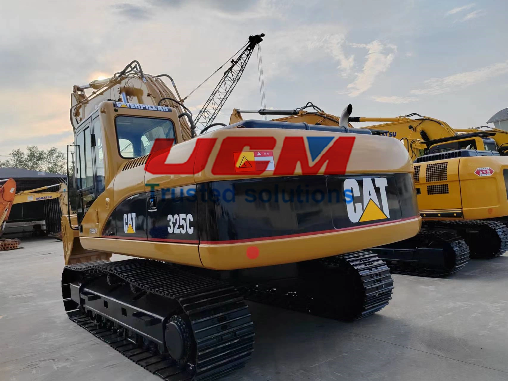 الحفار الزاحف مستعملة الحفار الأصلي Cat 325c يستخدم 320D 325D ماكينات Caterpillar المستخدمة من Cat 325c