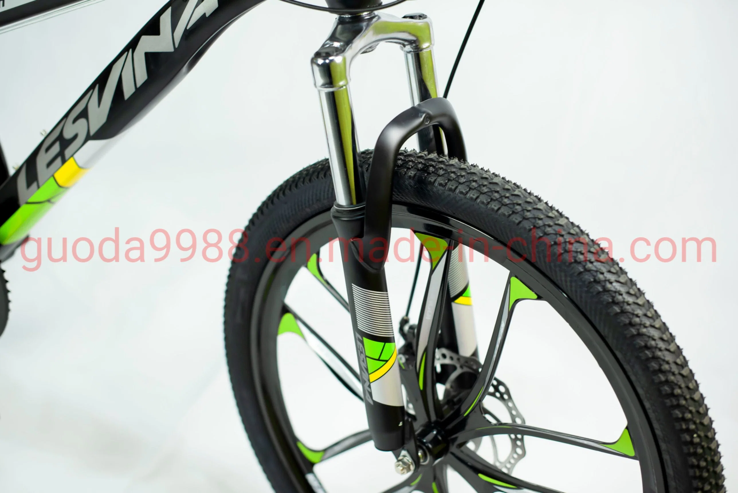 Green 24 Inch Mountain Bicycle 24 Speed Bike Intergraed Wheel