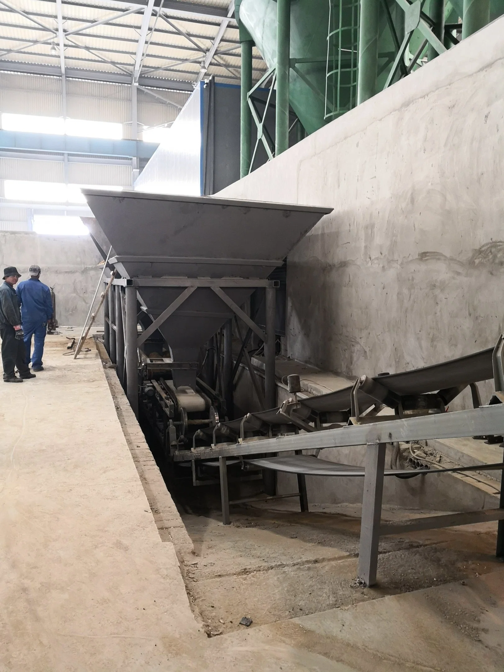 Fully Automatic Belt Conveyor Brick Making and Laying Machine