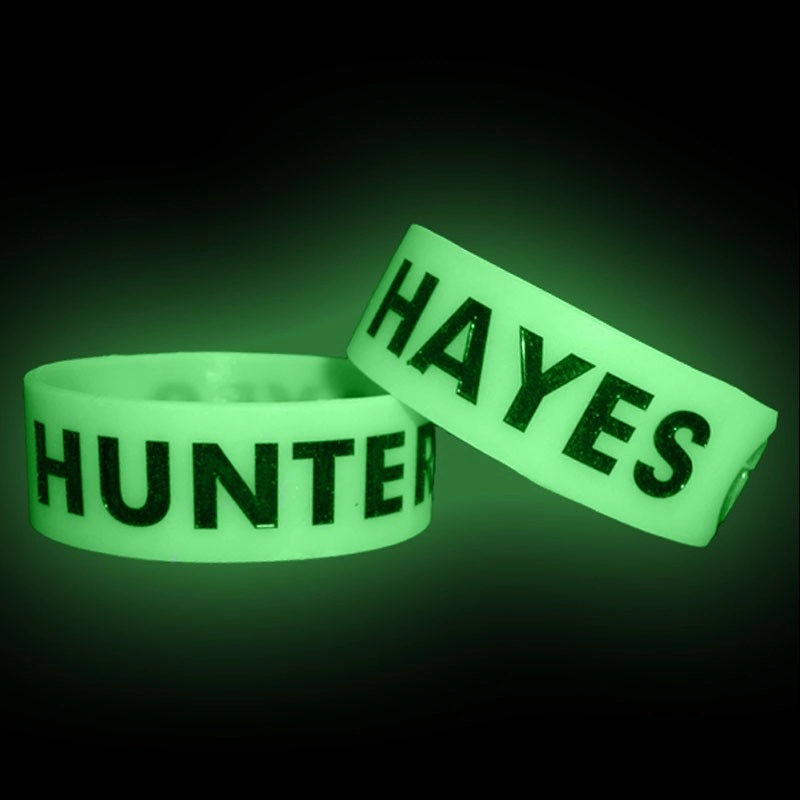 2015 Eco-Friendly Silicone Wristbands Glow in Dark Slicone Bracelet