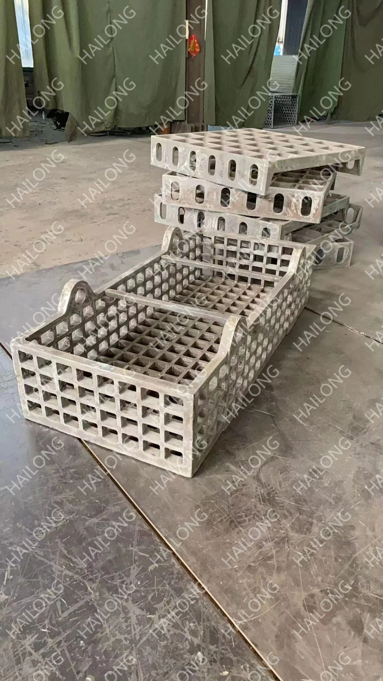 Basket Containing Materials for Heat Treatment of Well Furnace Non Standard Customized Heat Treatment Tray, Heat-Resistant Steel Casting