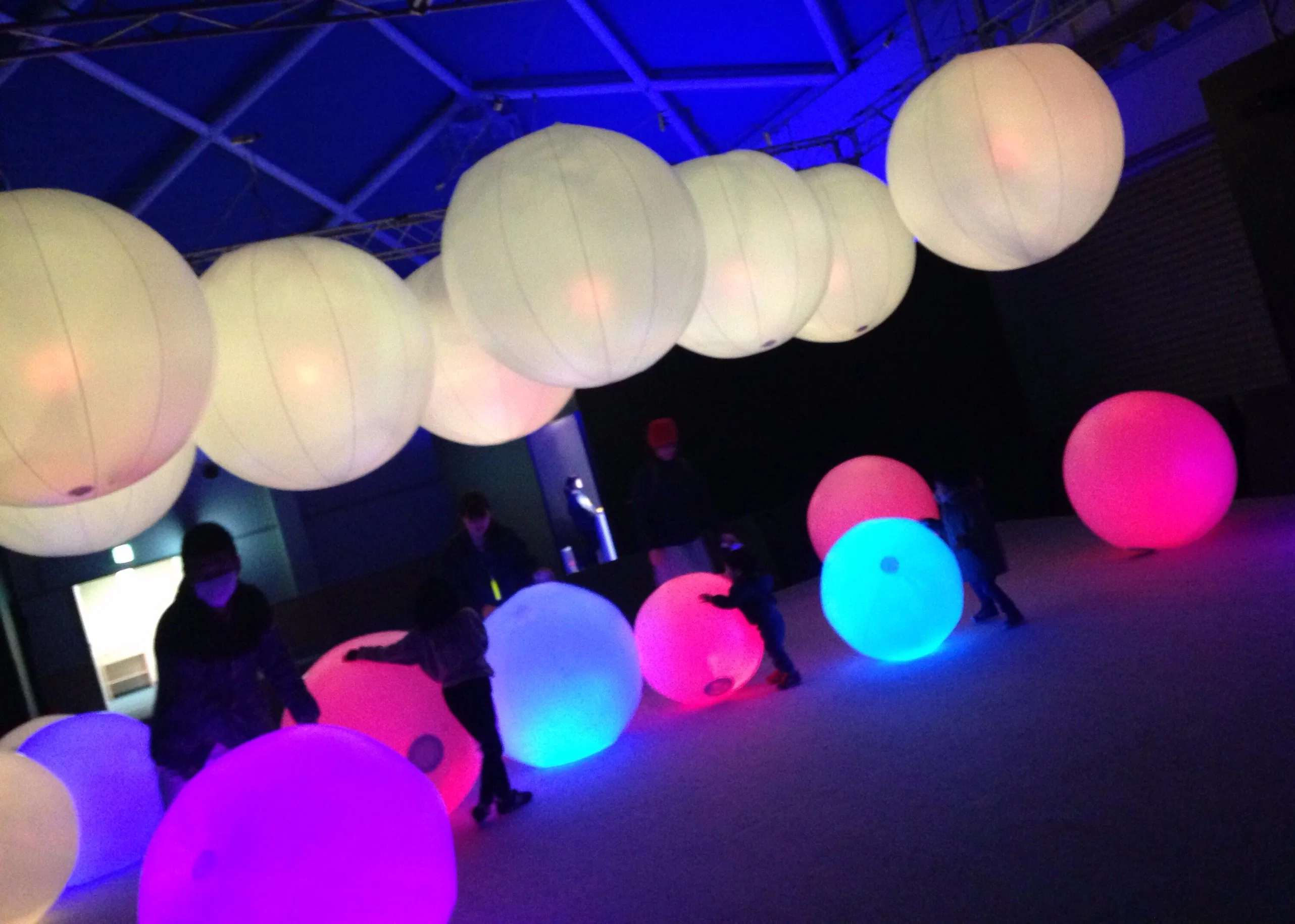 2023 New PVC LED Light Inflatable Party Crowd Balloon