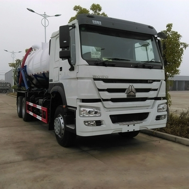 HOWO 6X4 20000L البلدية تفريغ شاحنة شفط مياه الصرف 20tons سائل شاحنة صهريج الصرف الصحي