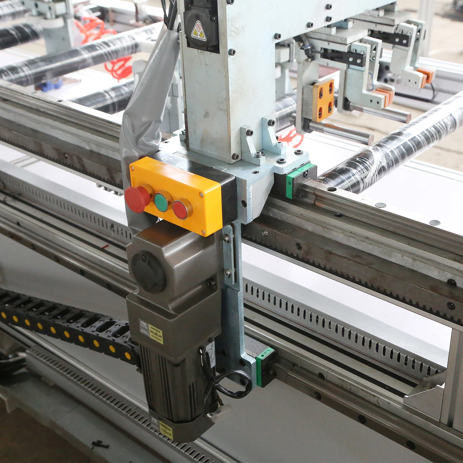 Reliable and Stable Automatic Busbar Equipment for Busway System Production