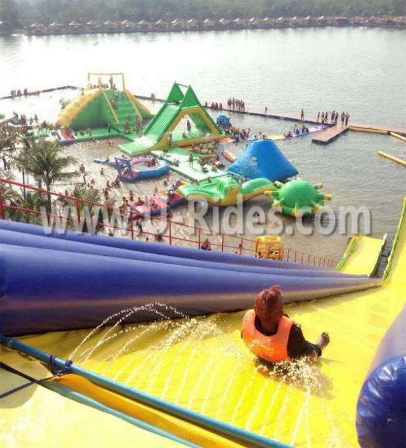 Commercial 100 Capacity Floating Inflatable Water Park Green and white Floating Water Park for lake sea Pool seaside beach