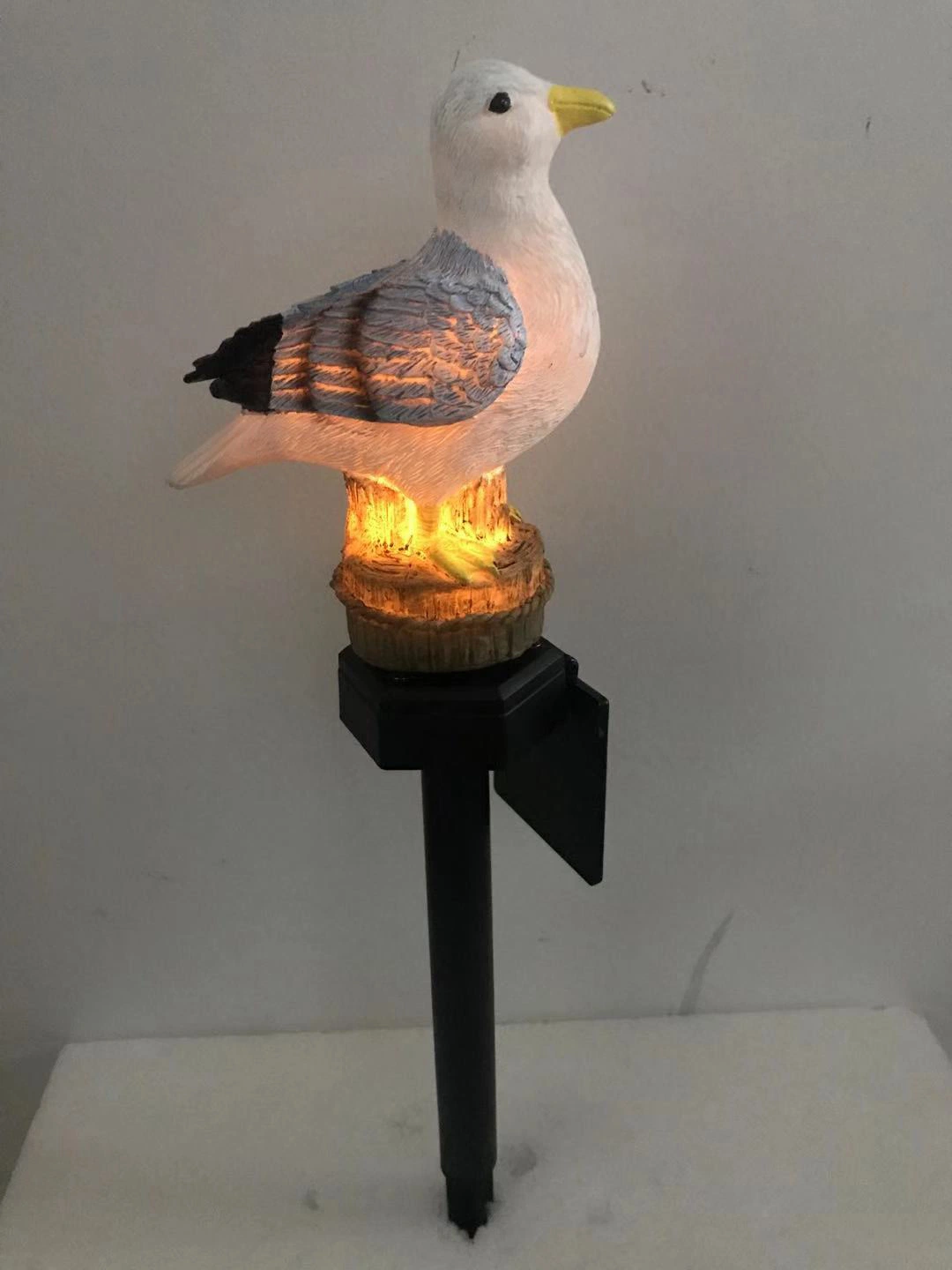 Светильники для садовых оставок из полимера Pigeon