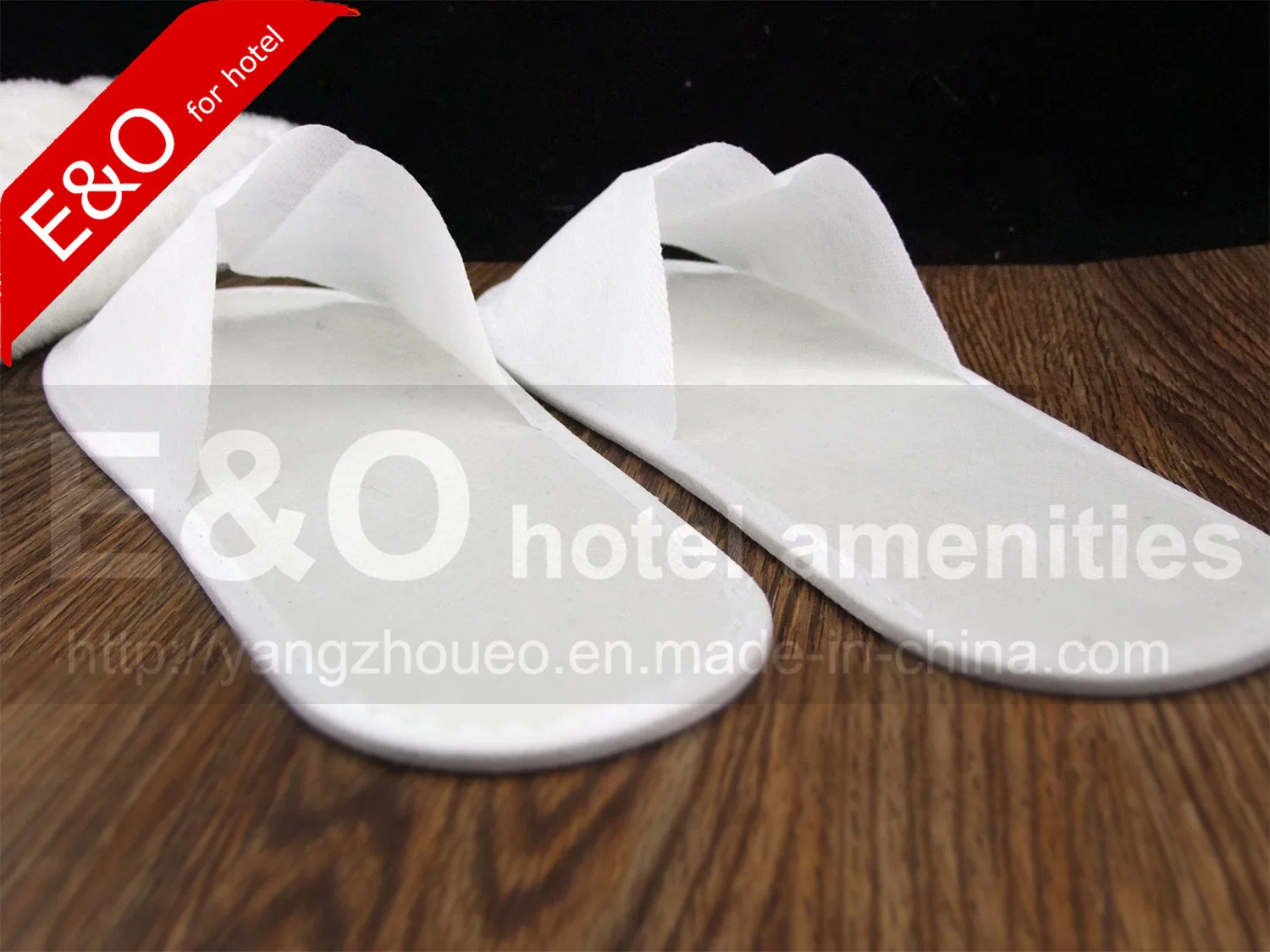 Non-Woven Fabric Disposable Hotel Slippers with Cheapest Price