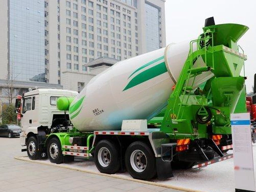 China Mini Self Loading Mack Concrete Mixer Truck for Sale