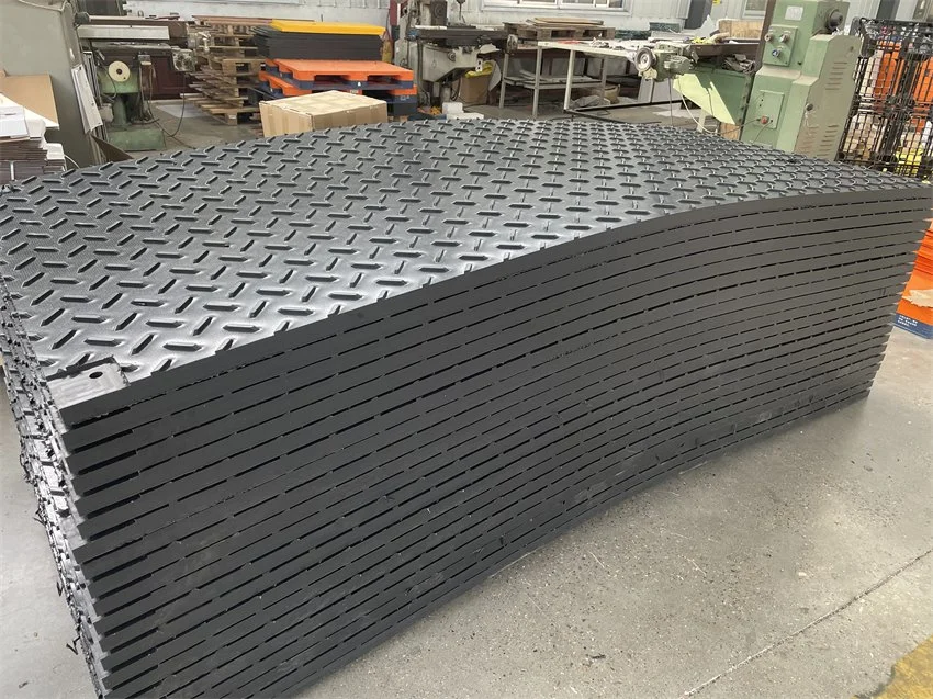 Heavy Duty 4X8FT Kunststoff UHMWPE HDPE temporäre Baubagger Straße Matten Sumpf Boden Bodenbelag