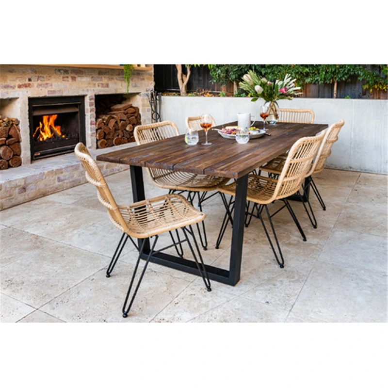 Manufacturer New Design Wooden Outdoor Dining Table with Metal Legs