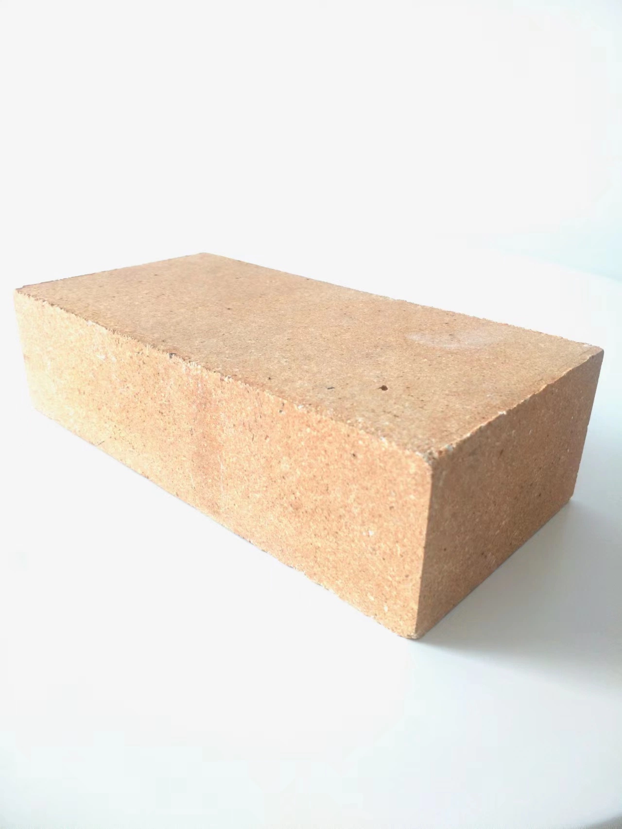 Zibo Hitech Refractory Standard Low Porosity Fireclay Bricks for Heating Furnace