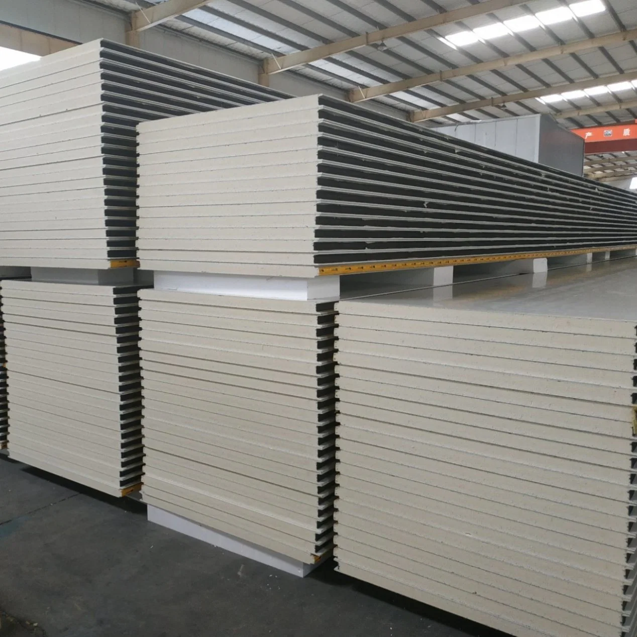 Kenya 40mm 50mm PU Polyurethane Aluminium Sandwich Panel