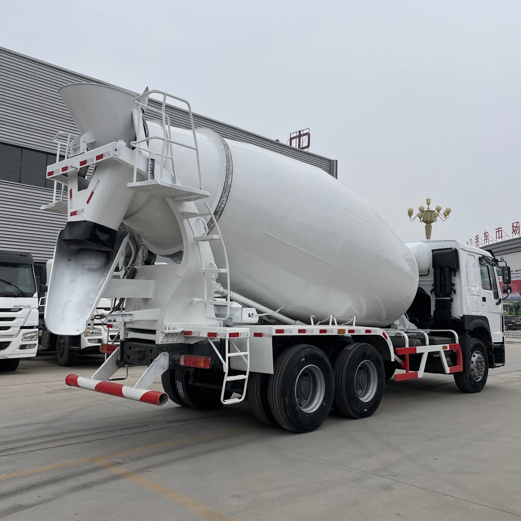 Industrial Engineering Building Trades HOWO Truck for Tanzania Batching Plant Used Concrete Mixer