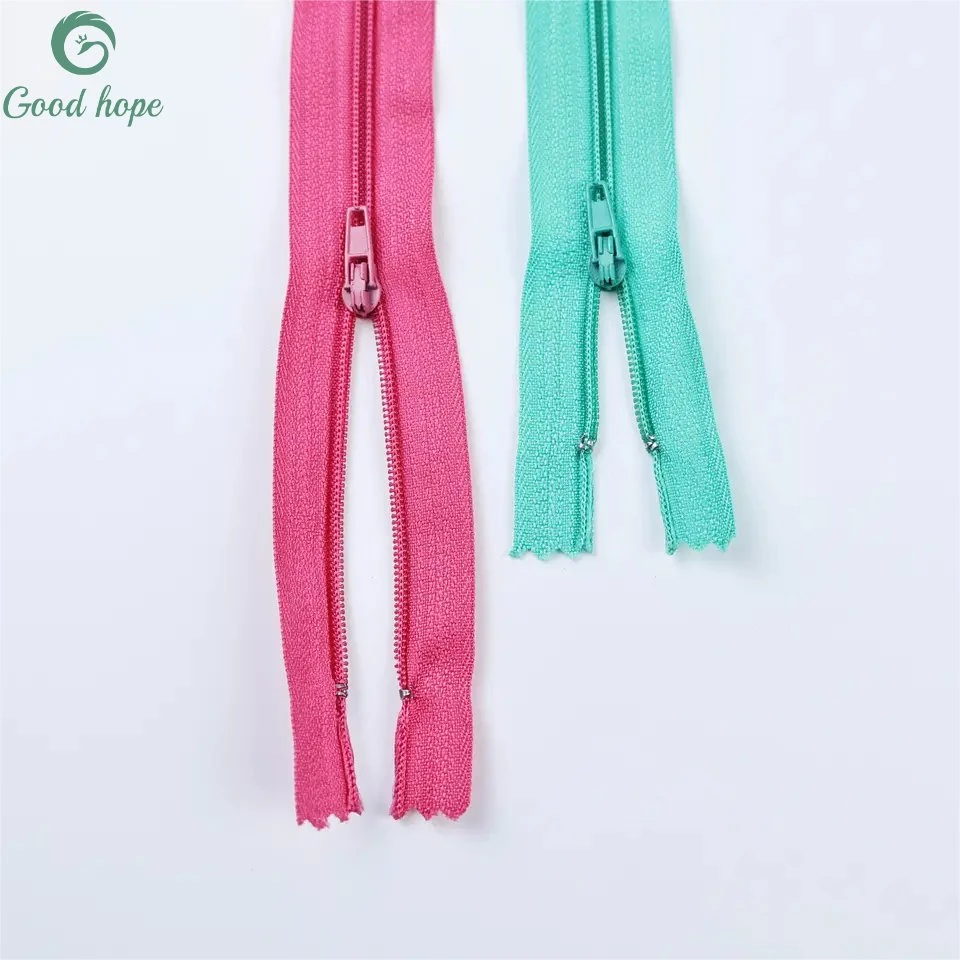 Wholesale/Supplier Custom 3#5#8#10# Colorful Zipper Plastic Nylon Zipper for Garment