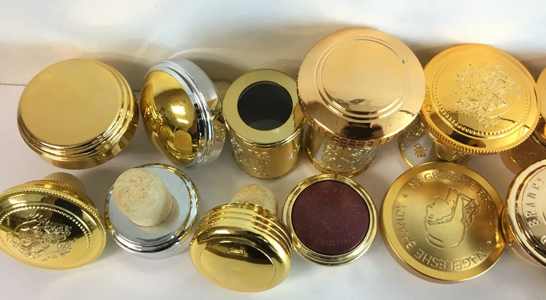 Golden Plated Plastic Vodka Bottle Cap