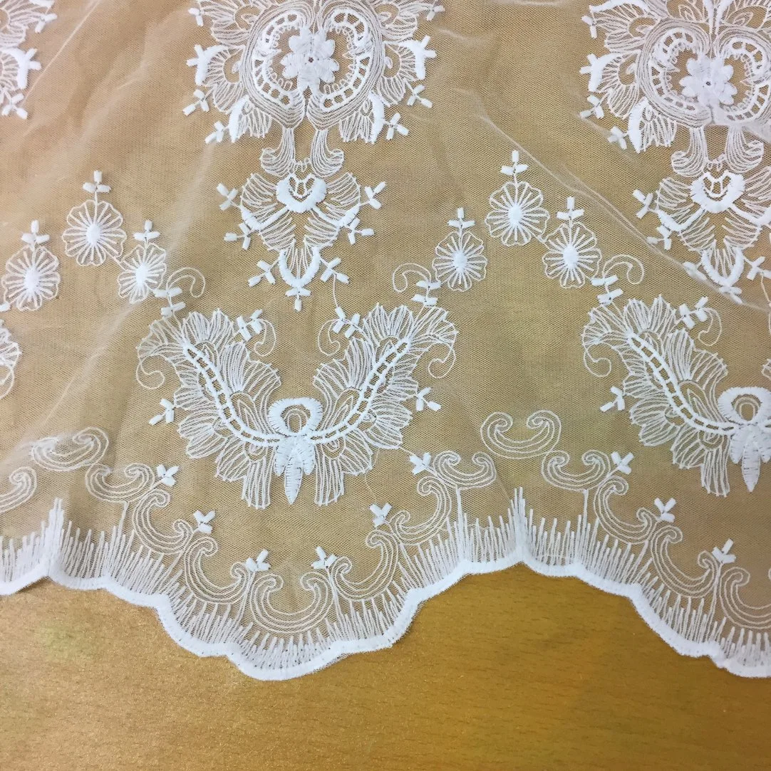 Wholesale/Supplier OEM 100 Cotton Embroidery Tissue Lace Decorative Fabric Dubai Africa Wedding Clothing Accessories