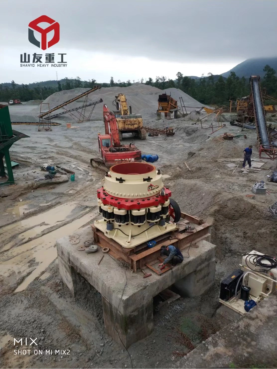 Mineração Granite Hard Stone Crusher Machine, Gold Iron Ore Rock Cone Crusher Machine, CS Hydraulic Symons Cone Crusher