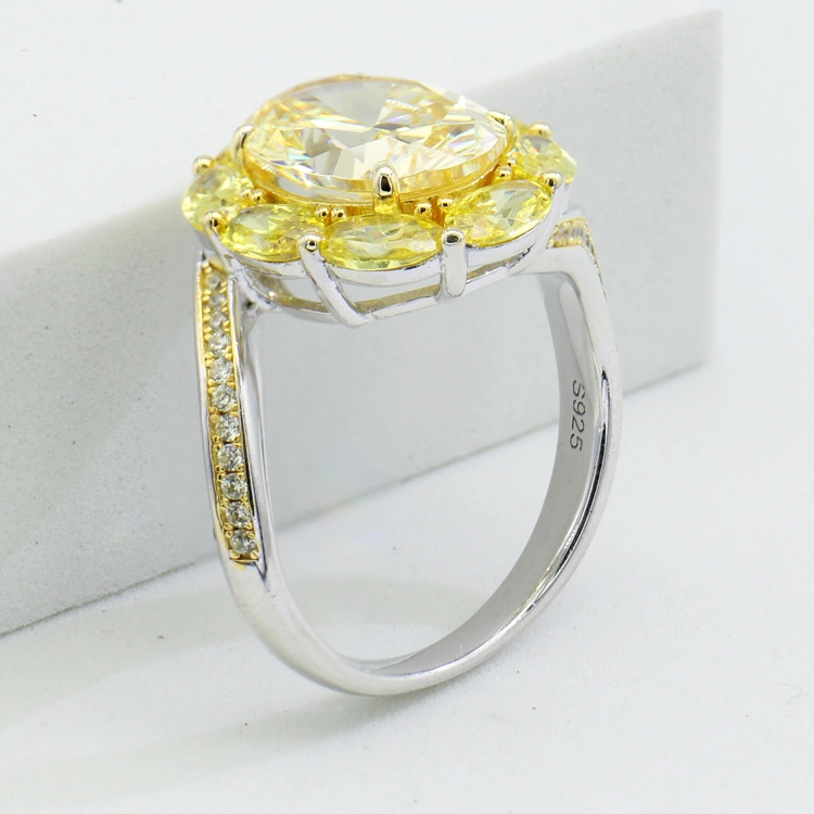 Fashion Yellow Gold Rings Flower Shape Beauty and Elegant for Women