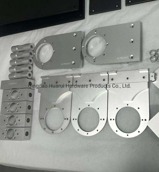 China fábrica de acero inoxidable hecho personalizado Glock Metal dore el interruptor automático de fresado de piezas de precisión de mecanizado CNC