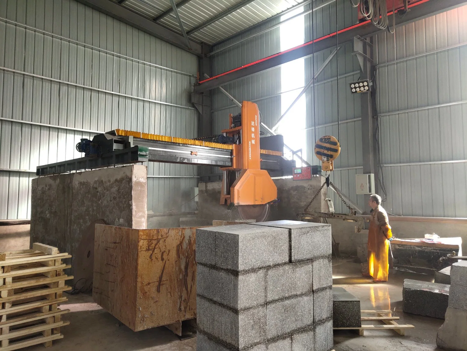 Big Automatic Granite Marble Rock Stone Polishing Grinding Machine/CNC Block Cutting Bridge Saw Cutter/Limestone Edge Grinder Processing Equipment Manufacturer