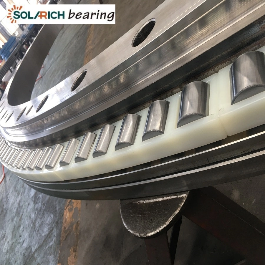 Solarich Bearing OEM High Precision Three Row Cylindrical Roller Rotary Slewing Bearing 132.50.4500