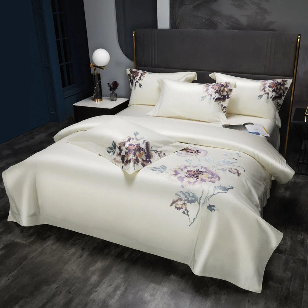 Wholesale/Supplier Luxury 100%Cotton Textile Embroidery Comforter Duvet Cover Fitted Flat Bed Sheet 4piece White Floral Pillow Shams Queen Size Bedding Set