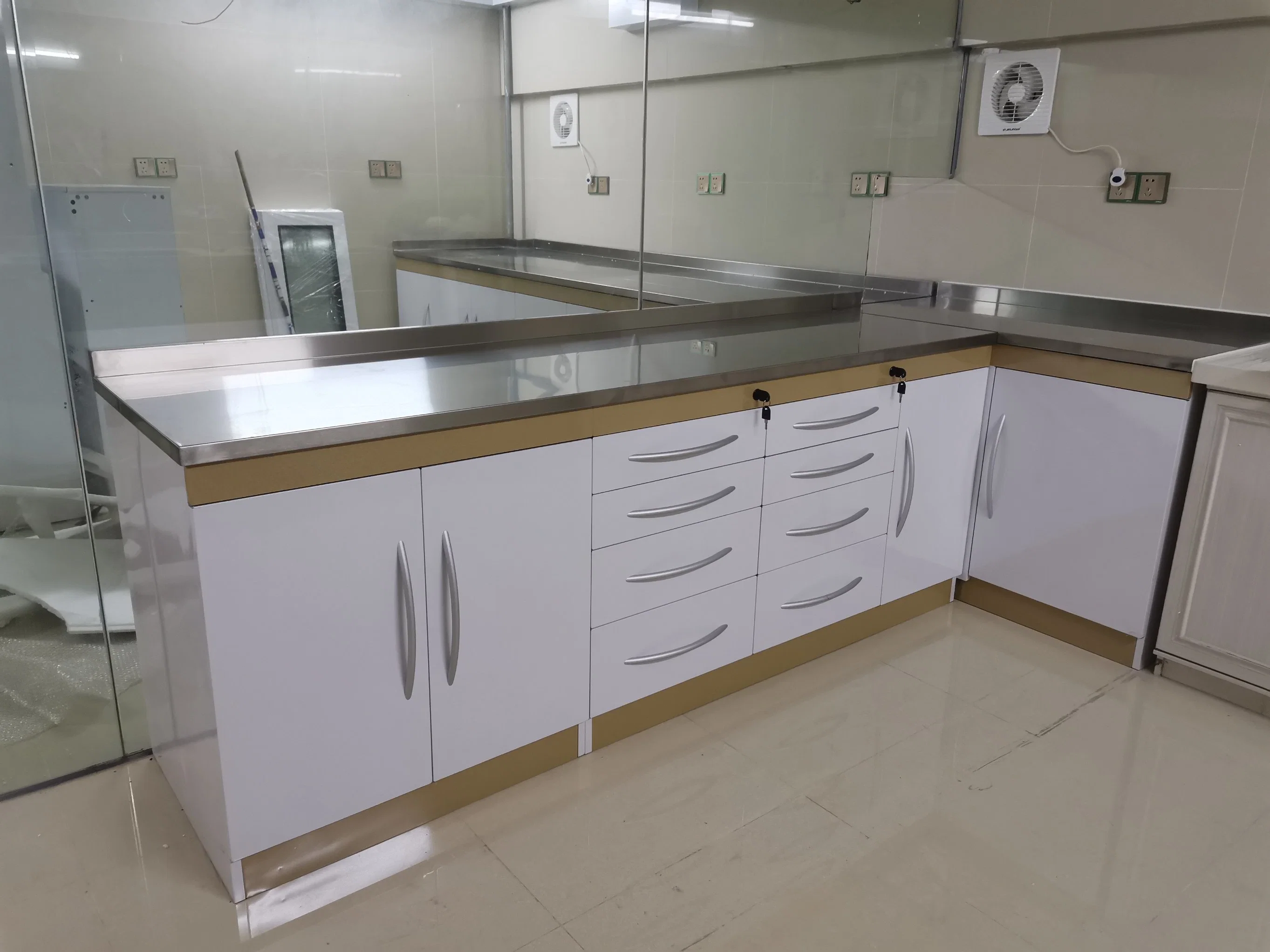 Affordable Custom Operatory Lab Clinic Dental Cabinets