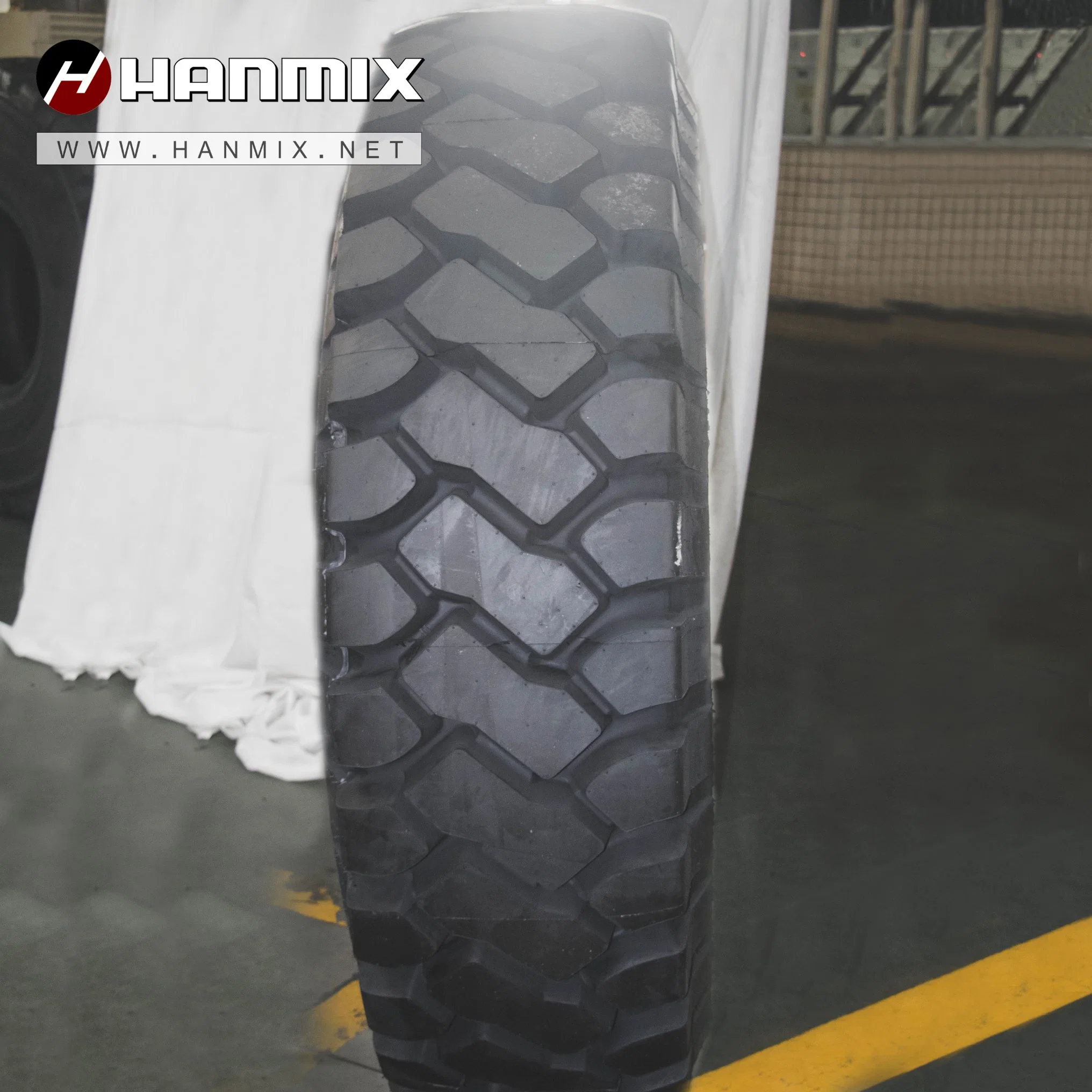 Los neumáticos OTR Hanmix totalmente de acero sólido de motoniveladoras cargadora Radial fuera de la traílla The-Road Neumáticos Neumáticos de invierno verano 14.00R20 12.00R24 14.00R24 (385/95R24) 18.00R25 (505/95R25).