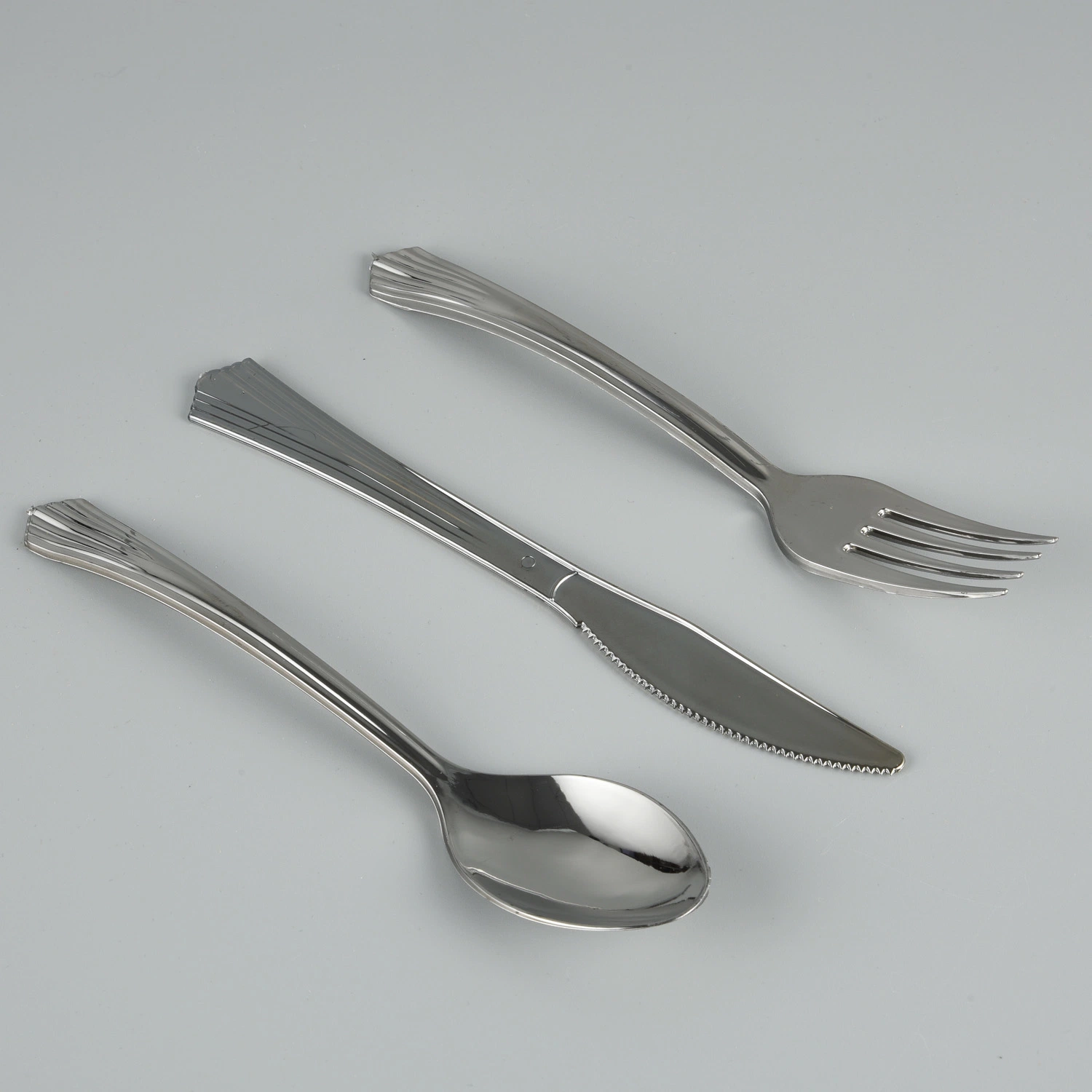 Wholesale Silver Color Plastic Fork Knife Spoon Cutlery Set for Party Dinnerware