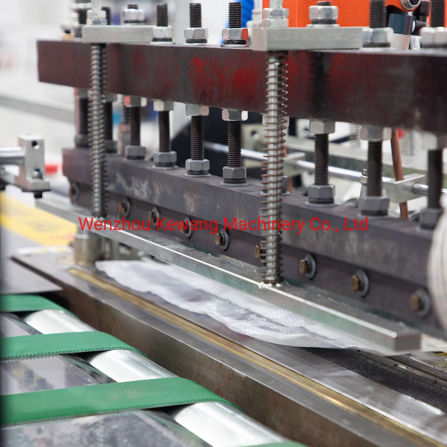 Automatic Heat Cutting and Sewing for PP Woven Bag Making Machine