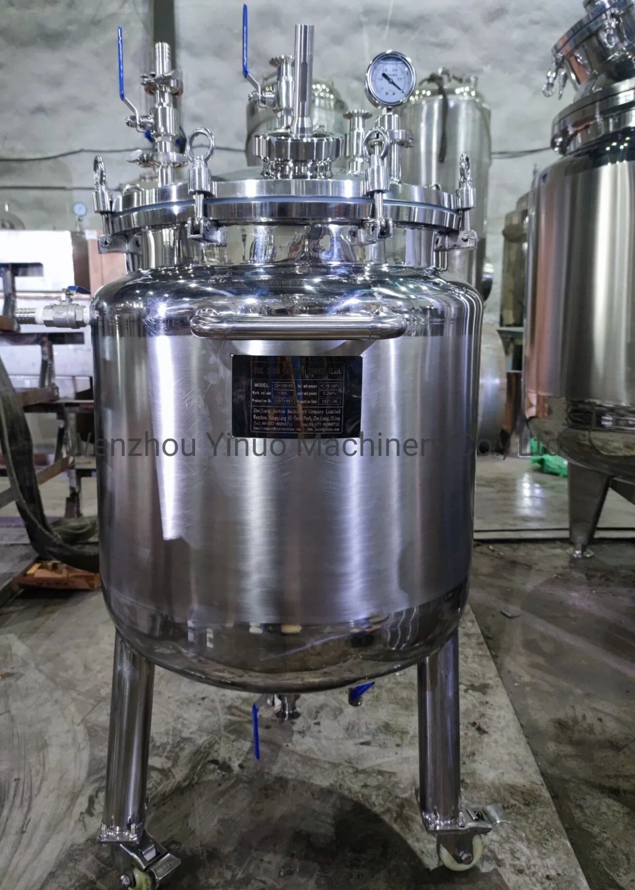 Vertical Stainless Steel Low Temperature Jacketed Insulation Storage Tank Vessel for Hemp Oil Extractor Alcohol