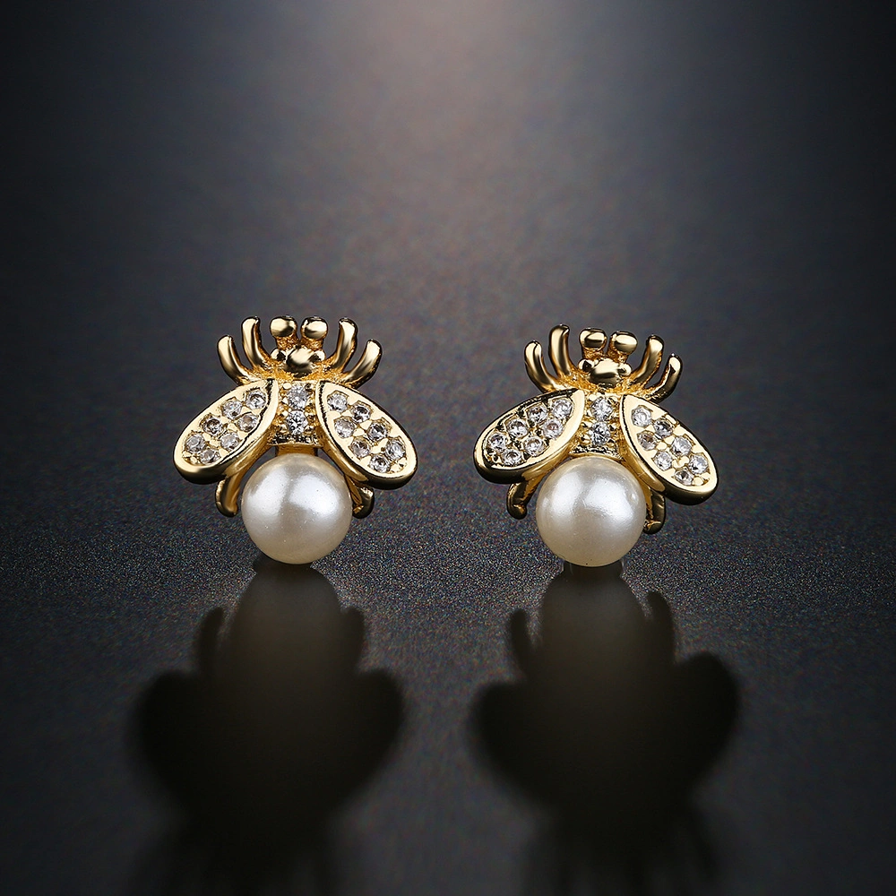 Source transfrontalière Cuper-Plated or 18K Zircon Micro-Inset adorable abeille Pearl Earrings Bijoux