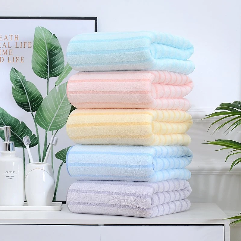 Free Samples High Quality Soft Comfortable Strong Wather Absorption Coral Fleece Beach Towel Absorbent Home Daily Gift Towel Set
