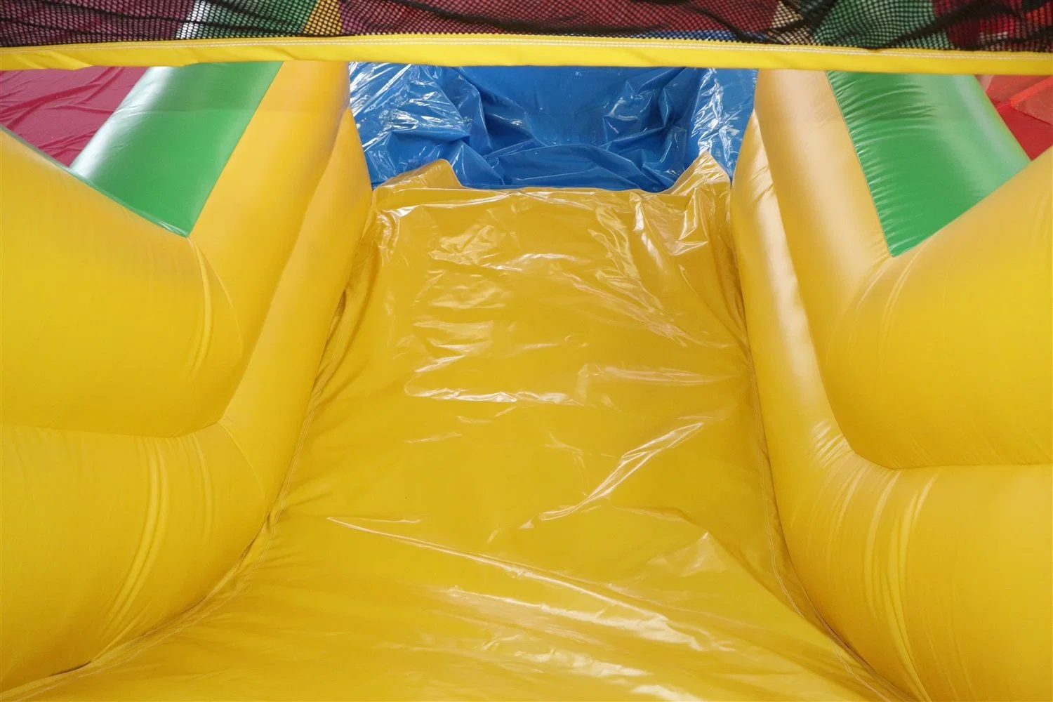 Sea World Inflatable Water Slide and Water Pool (AQ1080)