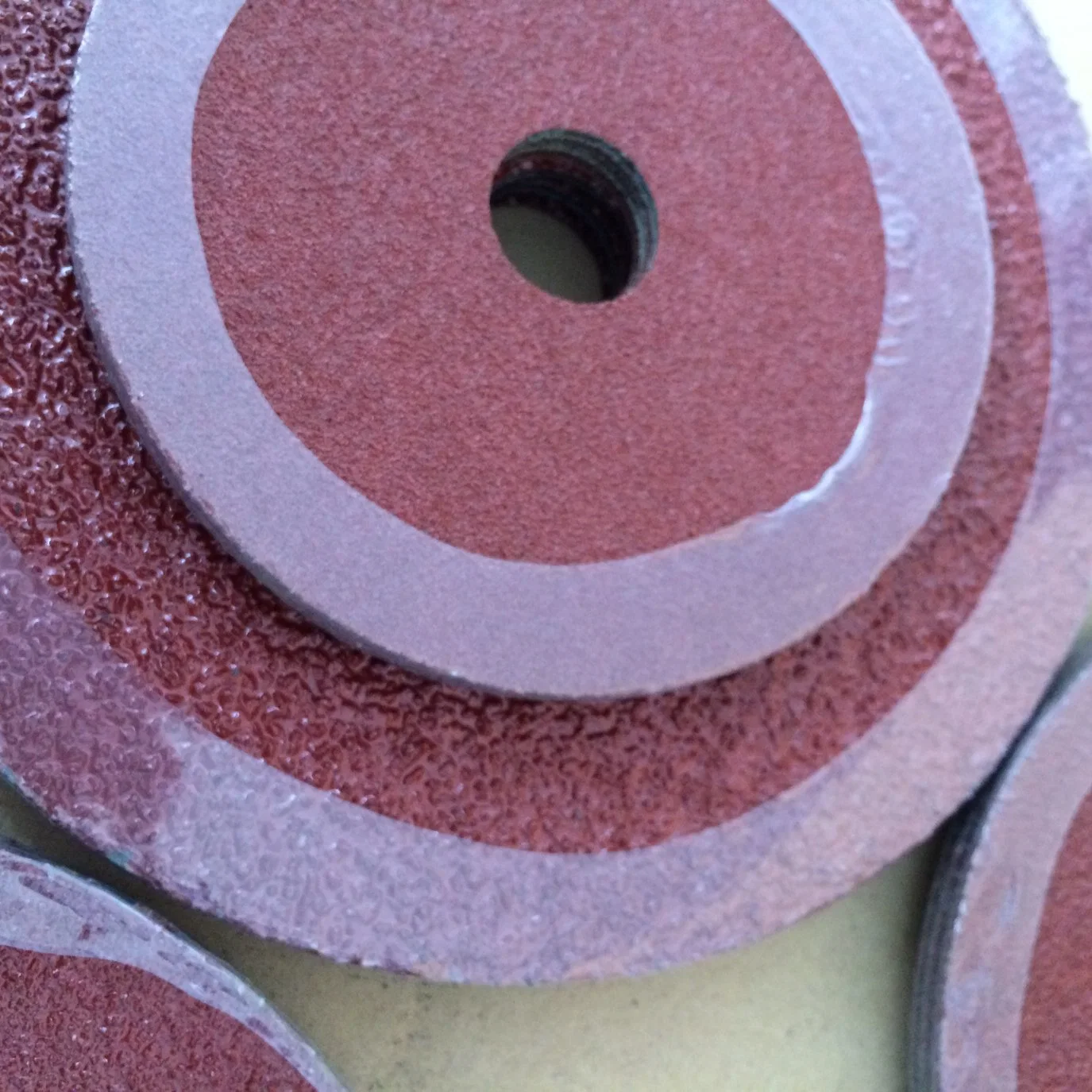 Sanding Paper Fiber Discs Material Jumbo Roll Aluminum Oxide