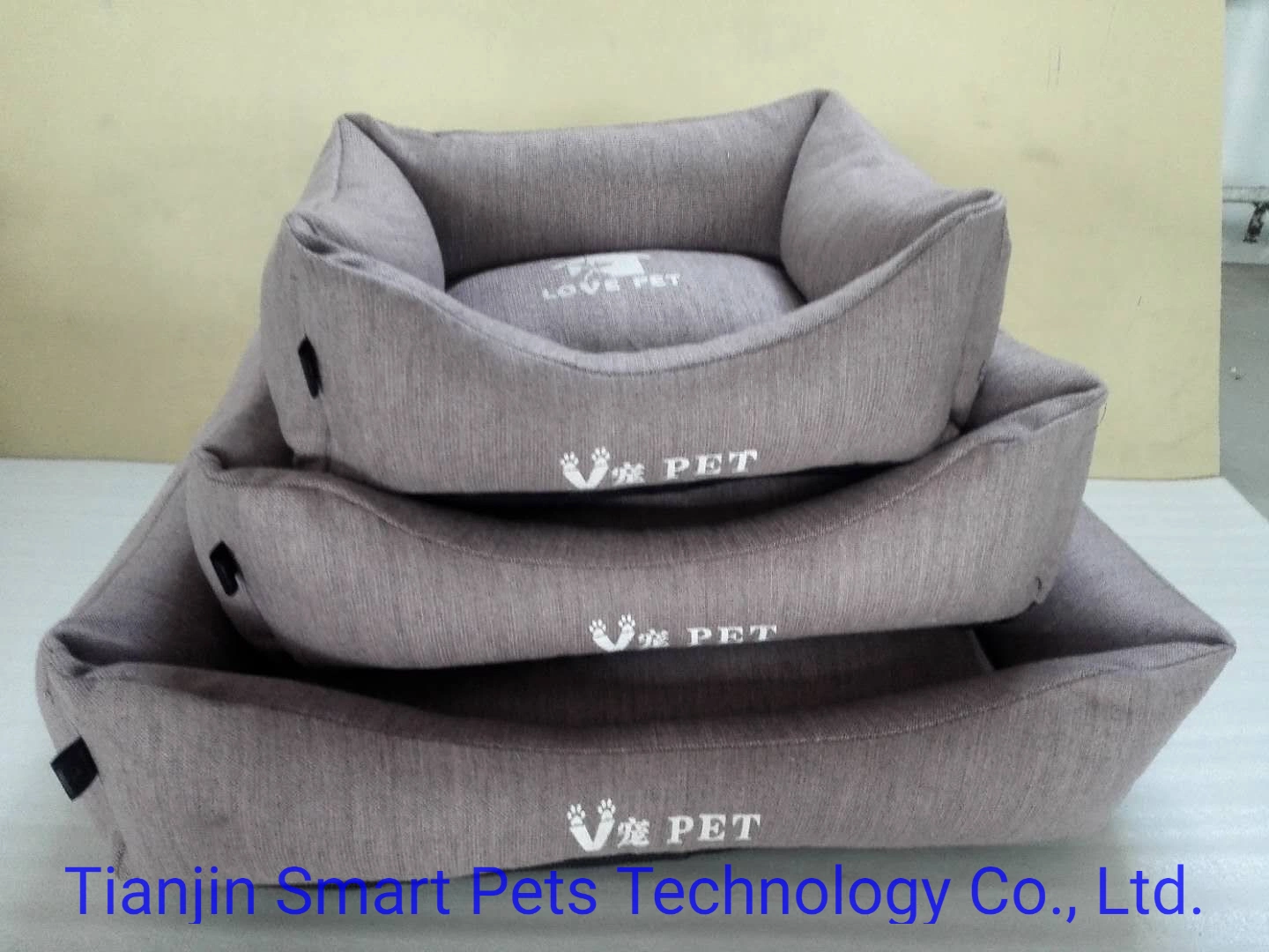 High quality/High cost performance  Luxury Plush Pet Dog Cat Bed House